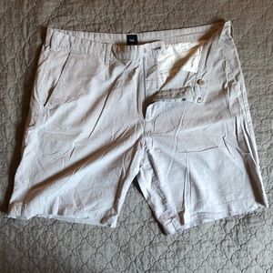 Vintage GAP Flat Front Shorts Cream Off White 38